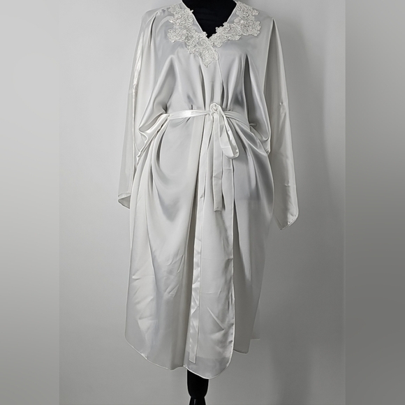 California Miss Satiny Robe w Embroidered Embellishments & Dolman Sleeves - Picture 11 of 11